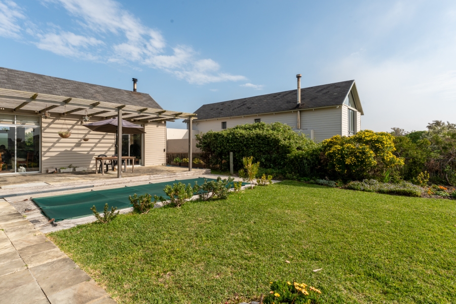 3 Bedroom Property for Sale in Lake Michelle Western Cape